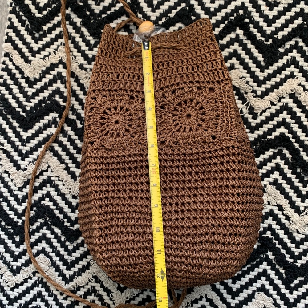 Bohemian Straw sling/backpack beach bag - Picture 5 of 6
